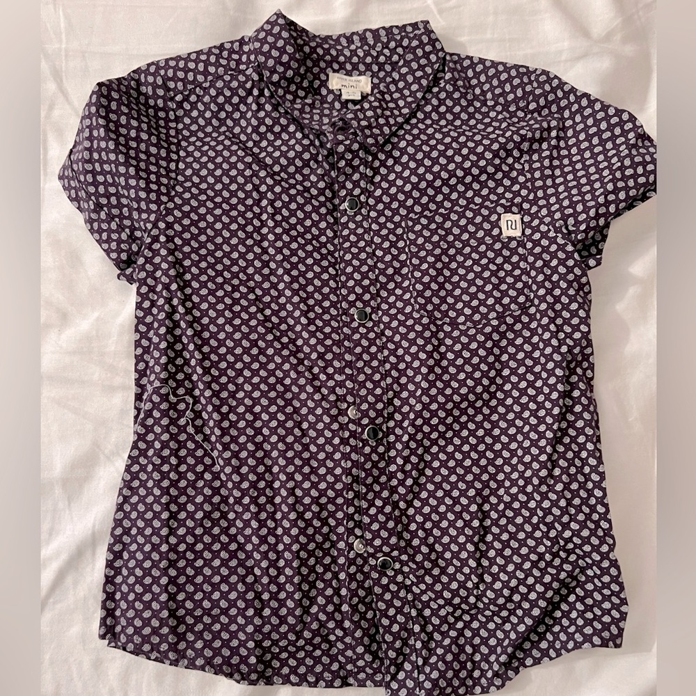 River island shirt for toddler boy size 4/5 gently use wine color